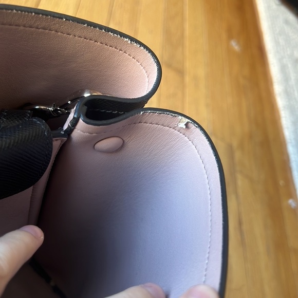 Prada Medium Saffiano Tote - Picture 3 of 5